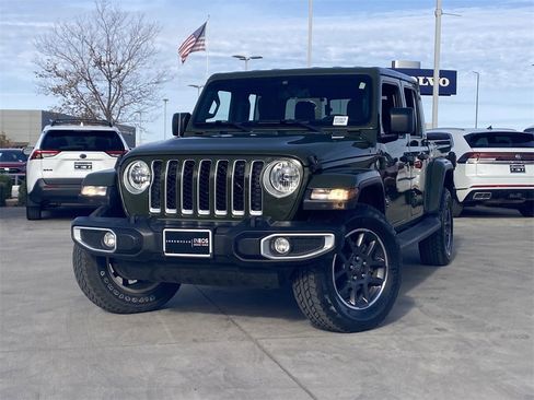 Used 2021 Jeep Gladiator Overland w/ Popular Equipment Package image 4