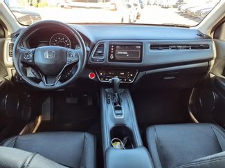 Used 2020 Honda HR-V Touring video 2