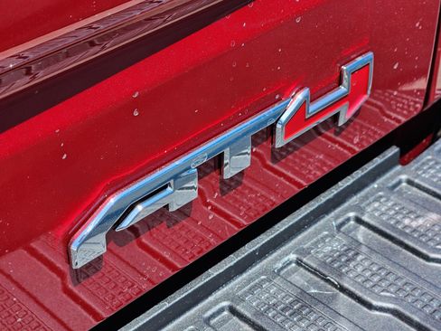 New 2026 GMC Sierra 1500 AT4 w/ AT4 Premium Package image 7