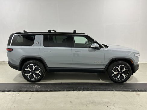 Used 2024 Rivian R1S Adventure AWD/4WD image 6