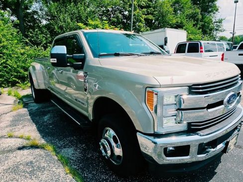 Used 2017 Ford F350 Lariat w/ Lariat Ultimate Package AWD/4WD image 3