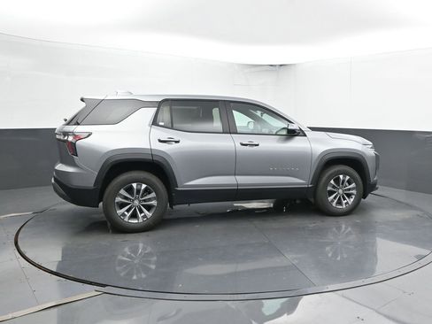 New 2026 Chevrolet Equinox LT w/ LPO, Floor Liner Package image 10