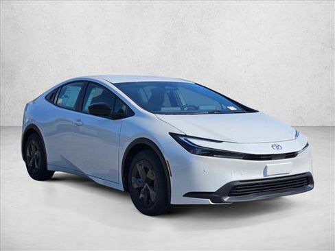 New 2026 Toyota Prius LE FWD image 6