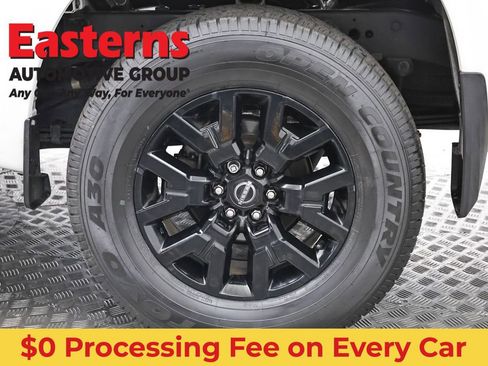 Used 2023 Nissan Frontier SV w/ Midnight Edition Package AWD/4WD image 30
