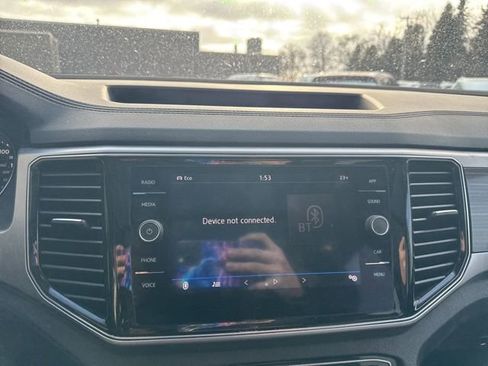 Used 2018 Volkswagen Atlas SEL w/ R-Line Package image 10