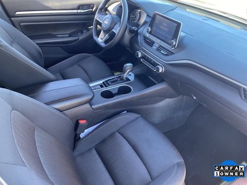 Certified 2022 Nissan Altima 2.5 SV image 13