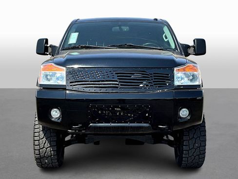 Used 2014 Nissan Titan PRO-4X w/ Pro-4x Luxury Package image 3