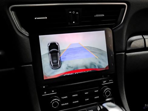 Used 2018 Porsche 911 Carrera 4S image 74