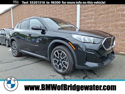 Certified 2025 BMW X2 xDrive28i w/ Premium Package image 1