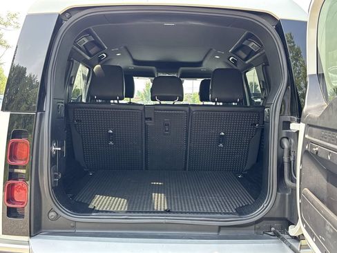 Used 2024 Land Rover Defender 110 S AWD/4WD image 21