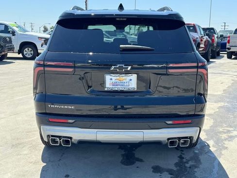 New 2026 Chevrolet Traverse LT w/ Sun and Wheel Package image 4