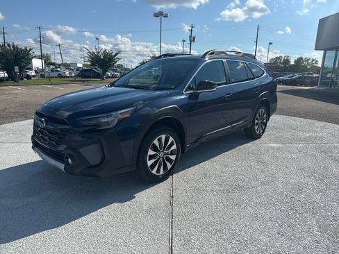 New 2025 Subaru Outback Limited image 2