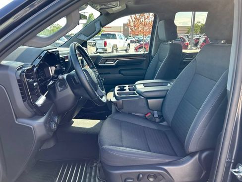 Used 2023 Chevrolet Silverado 1500 LT AWD/4WD image 11