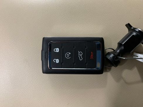Used 2024 Jeep Grand Cherokee Limited AWD/4WD image 34