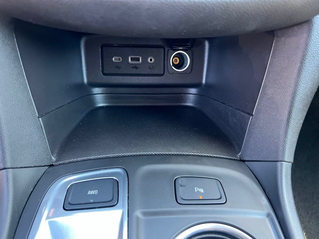Used 2024 Chevrolet Equinox LT AWD/4WD image 33