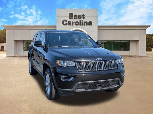 Certified 2022 Jeep Grand Cherokee Laredo E w/ Security & Convenience Group AWD/4WD image 1