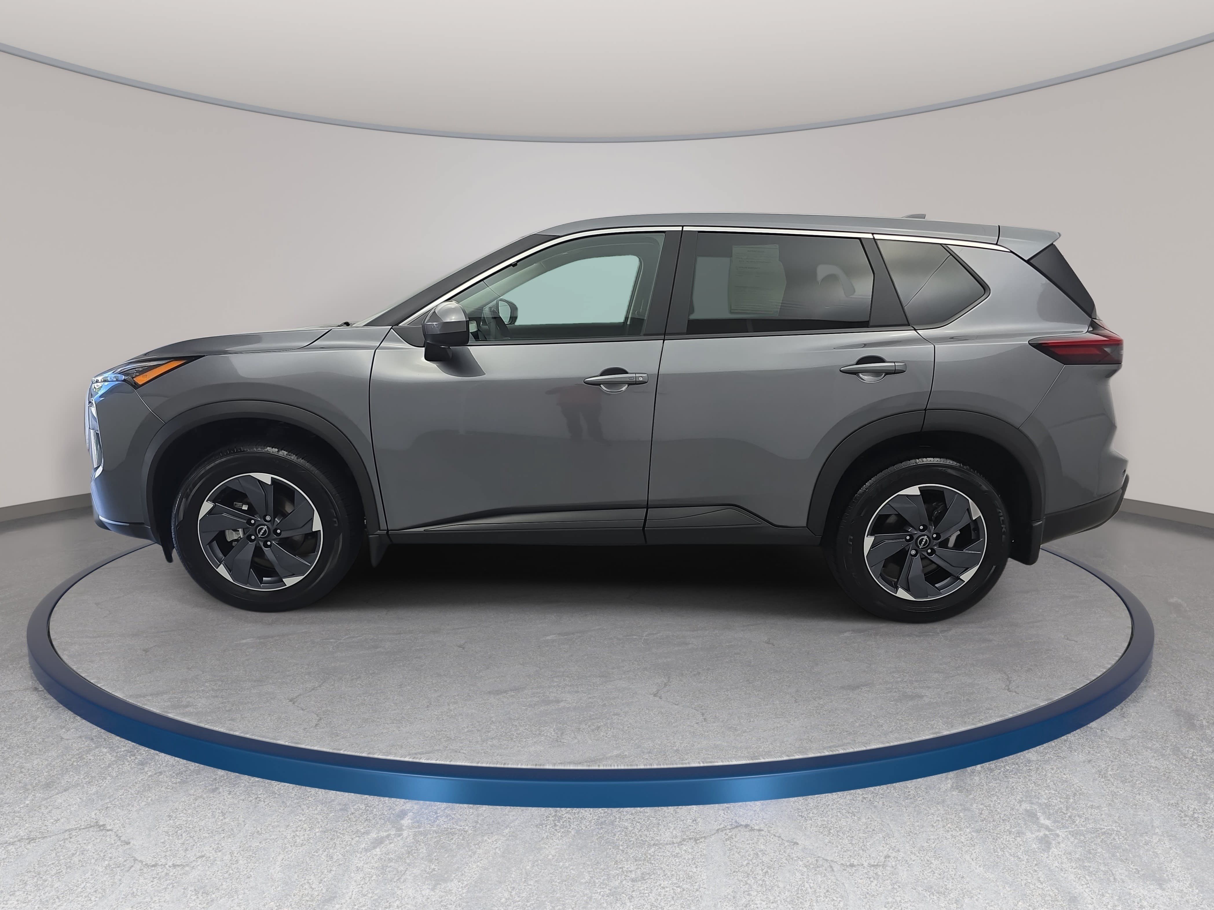 Certified 2026 Nissan Rogue SV FWD image 8