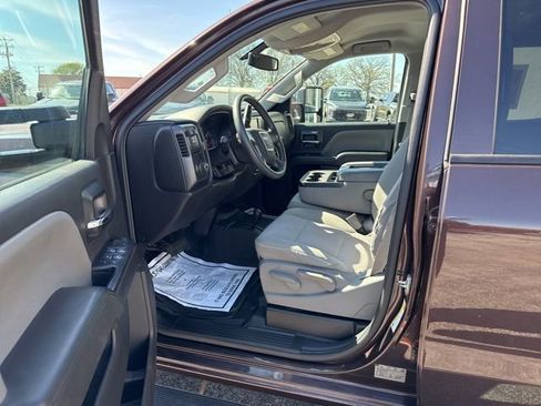 Used 2016 GMC Sierra 3500 4x4 Crew Cab w/ Sierra Convenience Package image 9