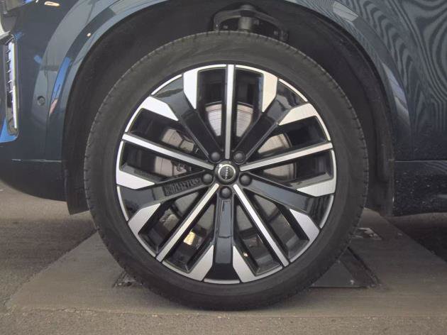 Used 2026 Volvo XC90 B6 Plus AWD/4WD image 16