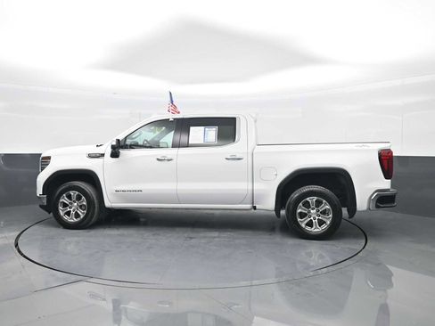 Used 2024 GMC Sierra 1500 SLT AWD/4WD image 5