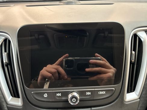 Certified 2023 Chevrolet Malibu LT image 19