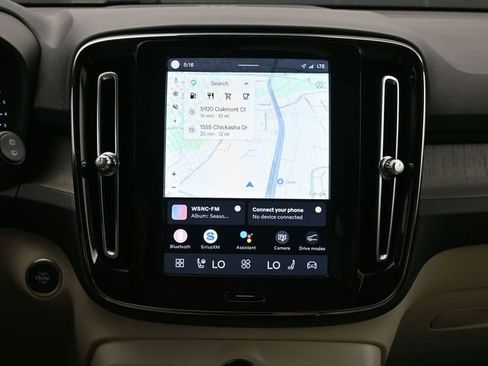 Used 2024 Volvo XC40 B5 Plus w/ Climate Package image 13