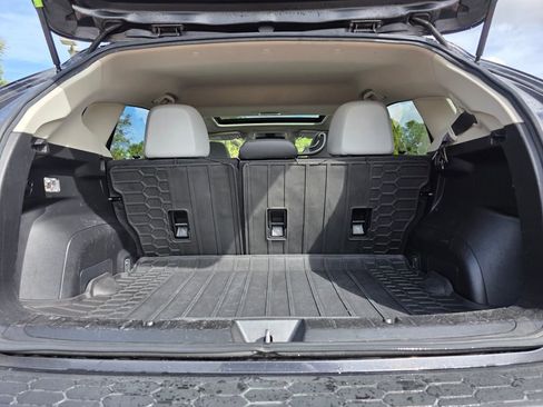 Used 2019 Subaru Crosstrek 2.0i Limited w/ Moonroof Package w/Navigation image 19