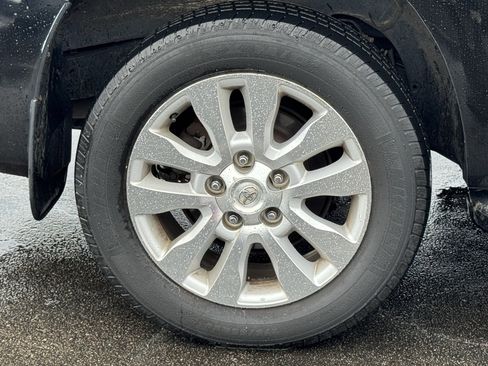 Used 2014 Toyota Sequoia Platinum image 20