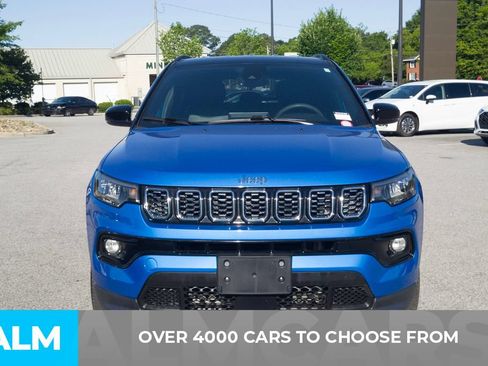 Used 2025 Jeep Compass Limited AWD/4WD image 2