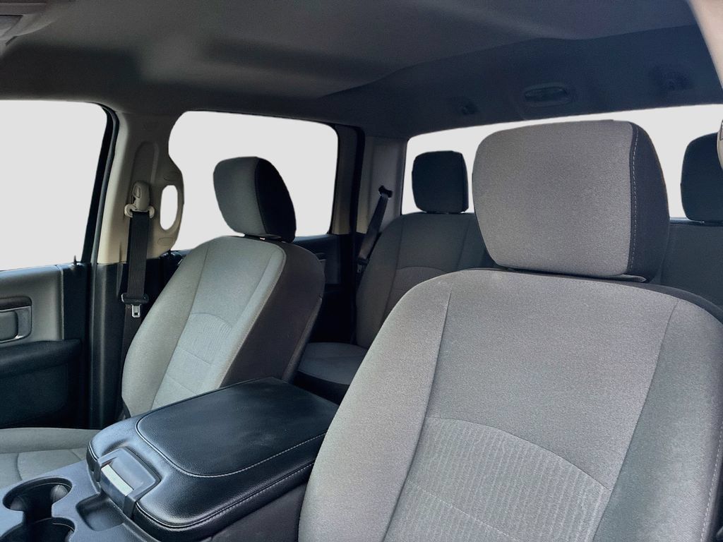 Used 2023 RAM 1500 Classic SLT AWD/4WD image 19