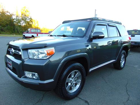 Used 2012 Toyota 4Runner SR5 image 30