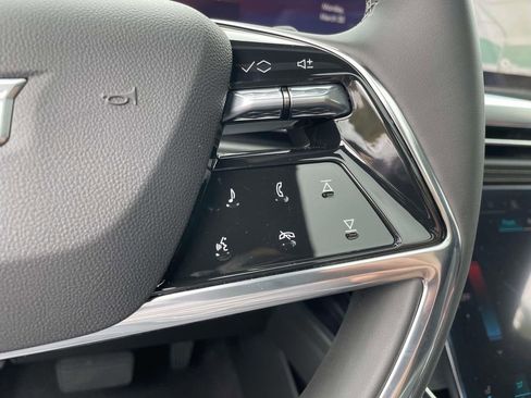 New 2026 Cadillac Escalade Sport w/ LPO, ONYX Package AWD/4WD image 26