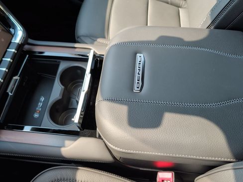 New 2026 GMC Yukon XL Denali AWD/4WD image 30