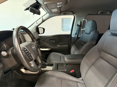 Used 2023 Nissan Frontier SV w/ SV Convenience Package AWD/4WD image 13