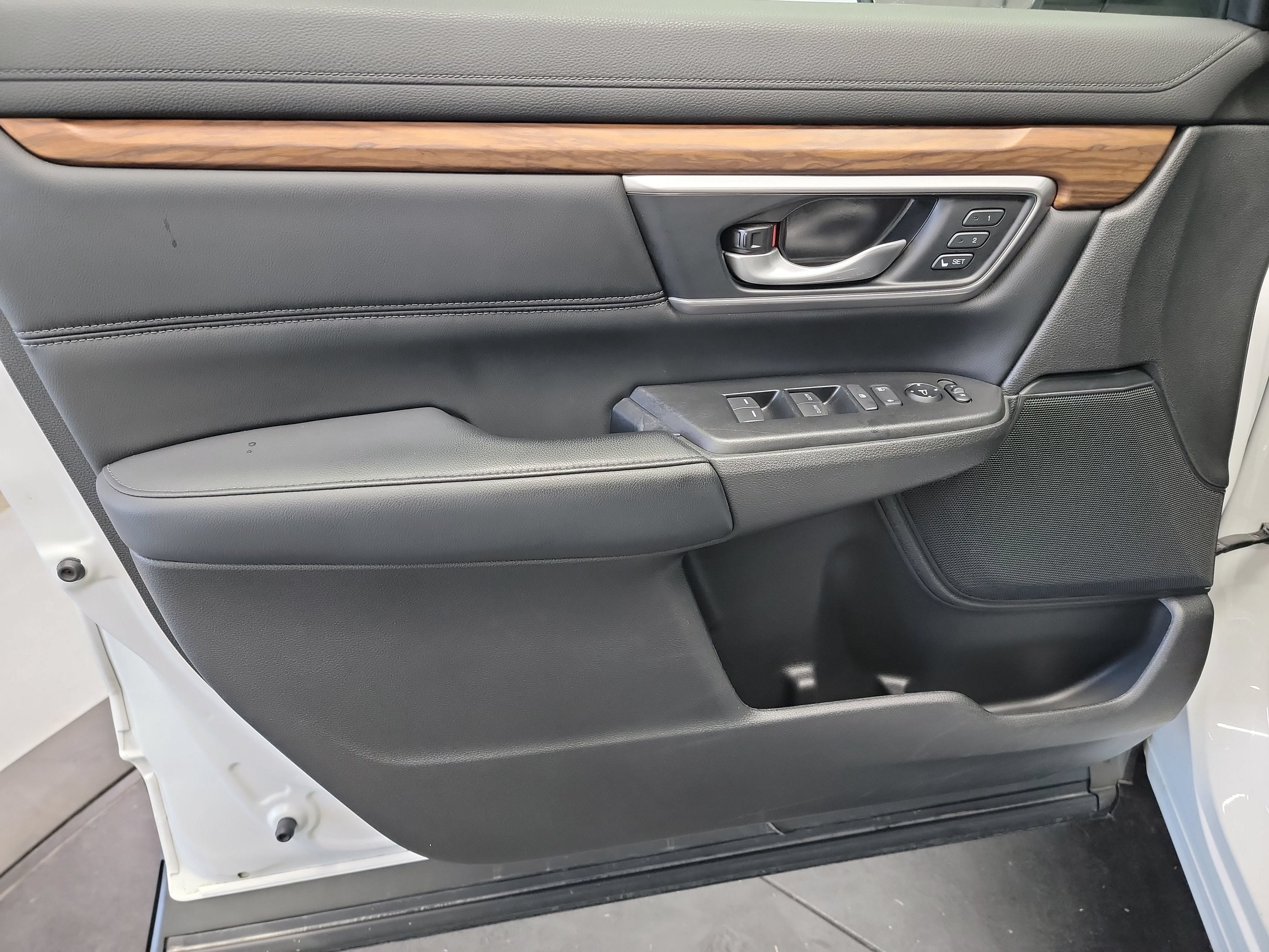 Used 2021 Honda CR-V EX-L image 13