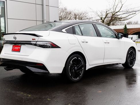 New 2026 Nissan Sentra SR image 6