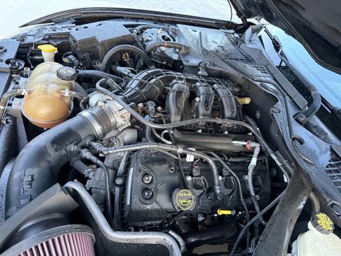 Used 2015 Ford Mustang Convertible w/ Equipment Group 051A RWD image 29