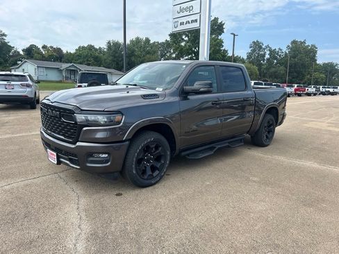 Used 2025 RAM 1500 Big Horn AWD/4WD image 1