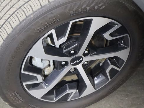 Used 2025 Kia Sportage EX FWD image 36