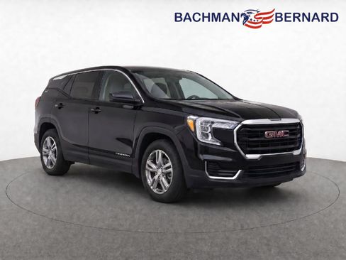Used 2024 GMC Terrain SLE AWD/4WD image 1