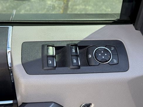 Used 2019 Ford F150 XLT image 11