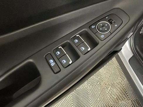 Certified 2023 Hyundai Santa Fe SE FWD image 10