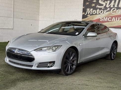 Used 2012 Tesla Model S Signature Performance image 5