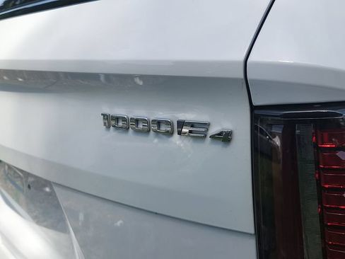 Certified 2025 Cadillac Escalade IQ Sport 2 AWD/4WD image 4