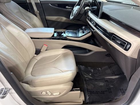 Certified 2023 Lincoln Nautilus Reserve AWD/4WD image 32