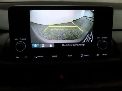 Used 2023 Honda CR-V EX image 18