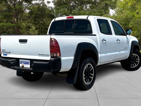 Used 2015 Toyota Tacoma PreRunner w/ Convenience Package RWD image 5