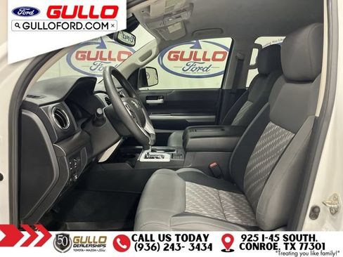 Used 2021 Toyota Tundra SR5 w/ SR5 Upgrade Package AWD/4WD image 29