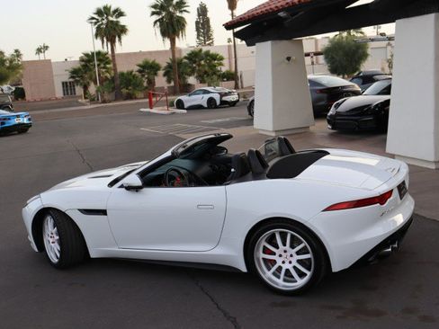 Used 2014 Jaguar F-TYPE S image 17