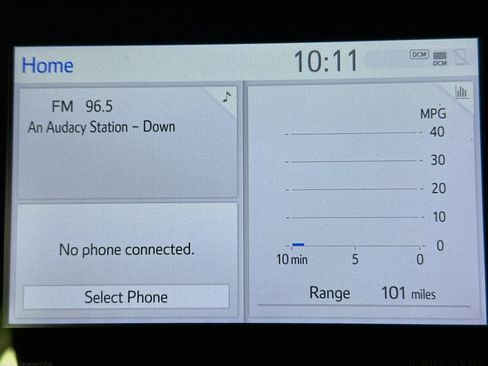 Used 2023 Toyota Camry LE image 23